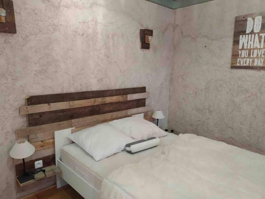 Valencin Maison De Village, Jacuzzi, Salle Cinema מראה חיצוני תמונה