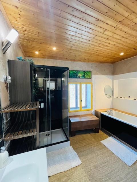 Valencin Maison De Village, Jacuzzi, Salle Cinema מראה חיצוני תמונה
